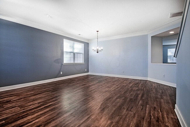 Photo - 27 Pin Oak Ln