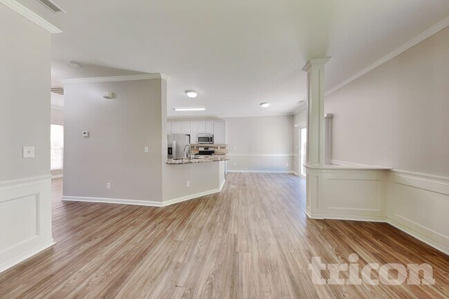 Photo - 2316 Wexford Way