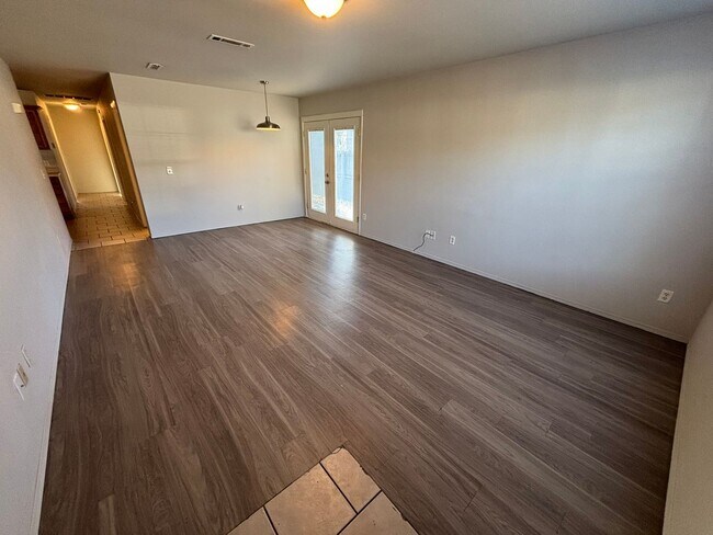 Photo - 1673-1675 E. Evalyn Circle Unit EVALYN 1673-1