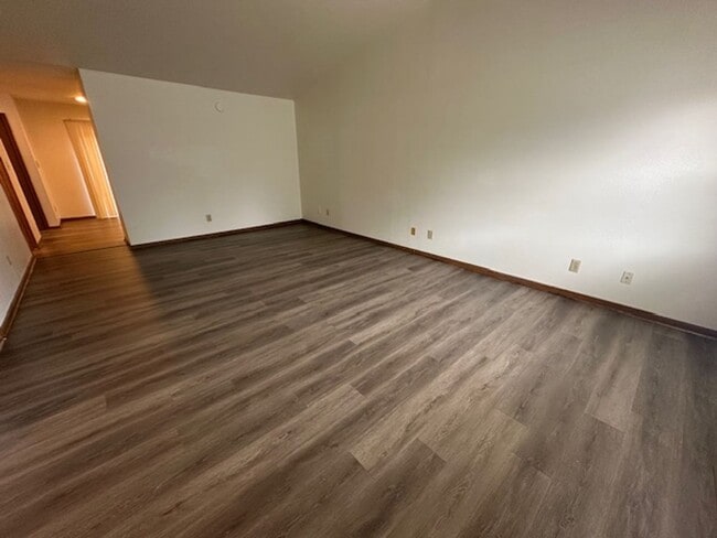Photo - 2160 Galaxy Dr