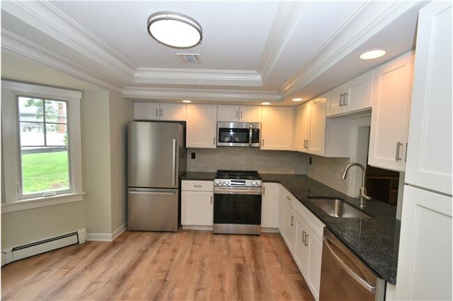 Photo - 324A Broad St