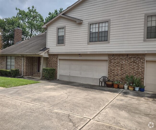 Building Photo - 16914 Timberwork Rd Unit 164 Rental