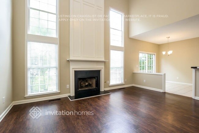 Photo - 4132 Glenaire Way NW