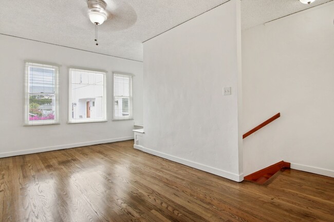 Photo - 1737 S Barrington Ave Apartamento Unidad 17371/4