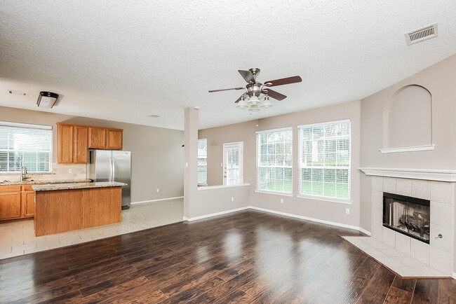 Photo - 4805 Barnhill Ln