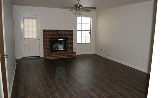 Photo - 2438 Talco Hills Dr Rental