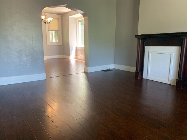 Photo - Charming 3 bedroom home in Carrick available September 1!