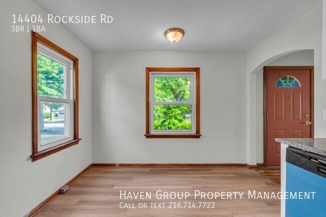 Photo - 14404 Rockside Rd