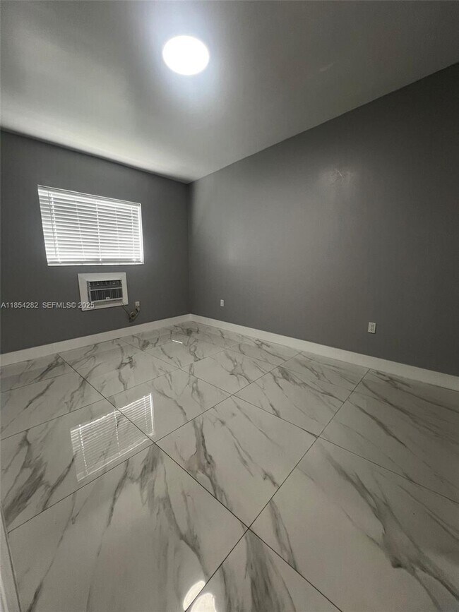 Photo - 2081 NW 30th St Unit 3