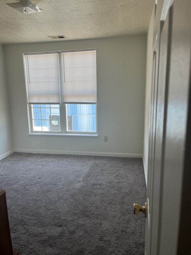 Photo - 1038 Logan St