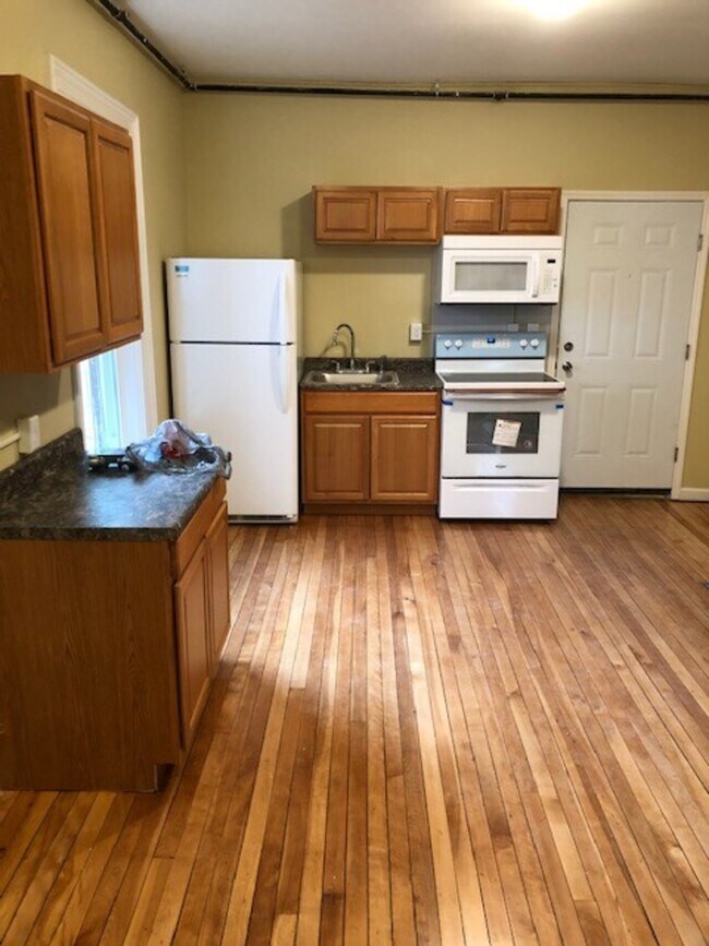 Photo - 15 LLC 2 Pike Street Unit 102