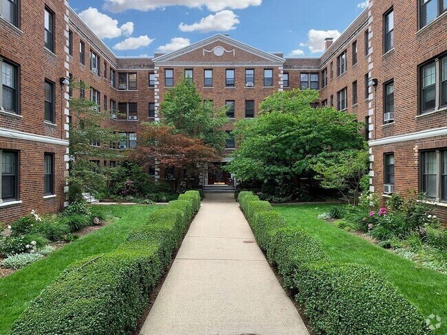 Building Photo - 64 Queensberry St Unit 411 Rental