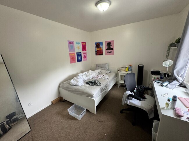 Photo - 400 Brock St Unit 3