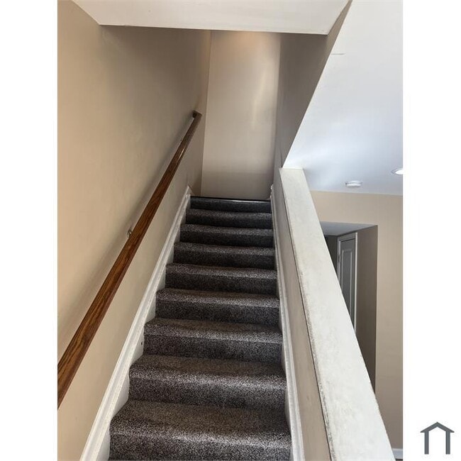Renovated Townhome in Gated Community