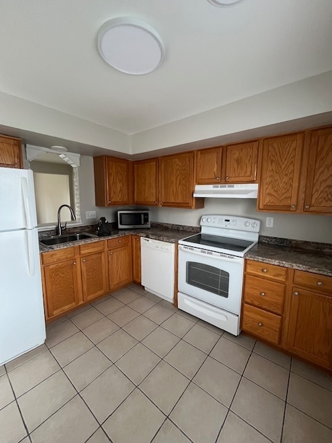 Eat in Kitchen - 4800 Charles Rd Unit E