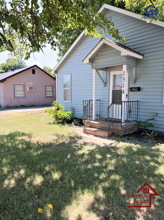 Building Photo - 1314 NW Smith Ave