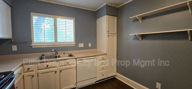 Photo - 3001 Heathstead Place