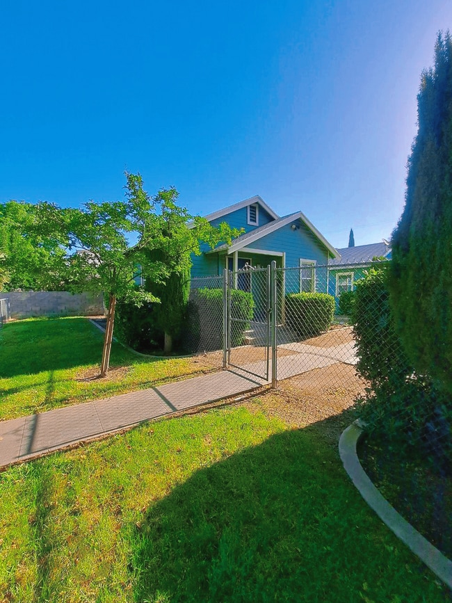 Photo - 436-442 N Effie St Unidad 442