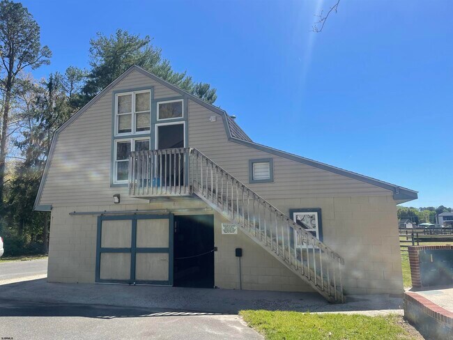 Photo - 202 Jefferson Ave