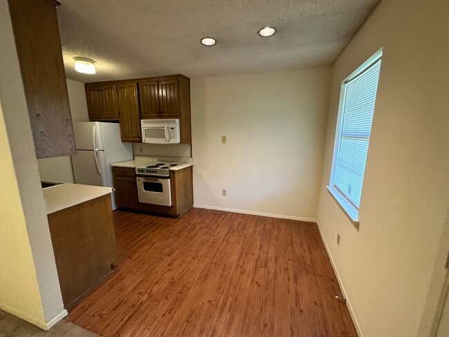 Photo - 1BR/1BA Condo Near Campus