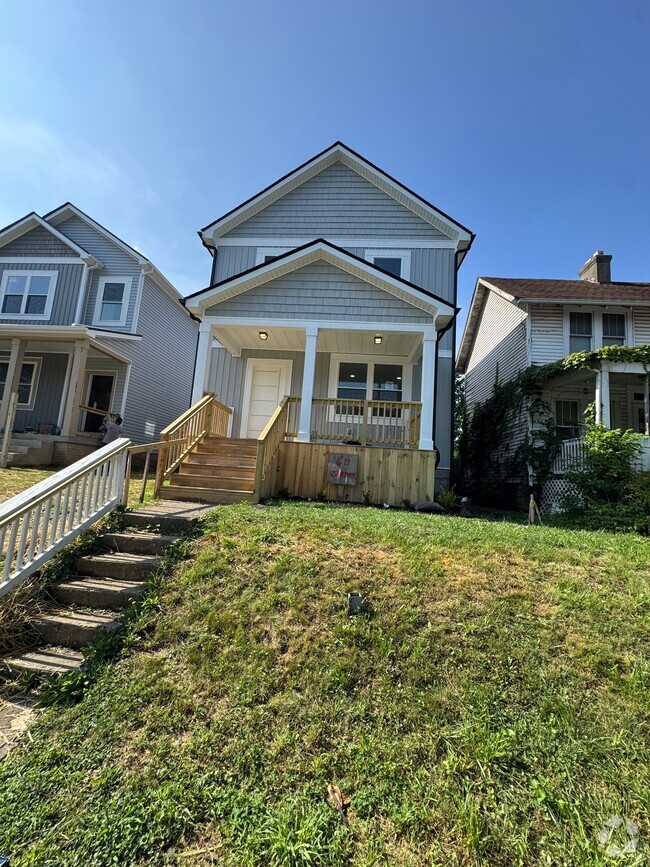 Building Photo - 611 Siebert St Rental