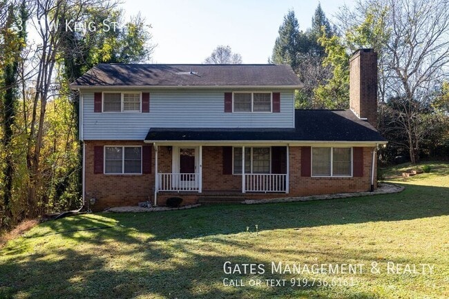 Building Photo - 315 W King St