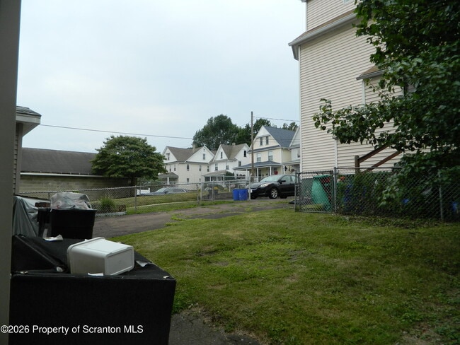Photo - 753 N Main Ave