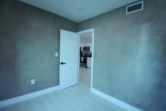 Photo - 1814 NW 2nd Ct Unidad 2