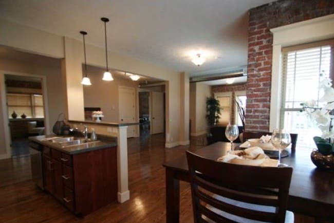 The Unitah Flats Apartments