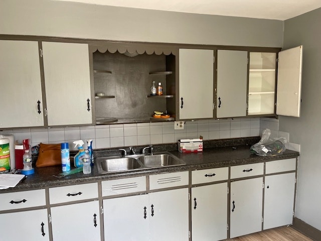 Building Photo - 1800 6th St