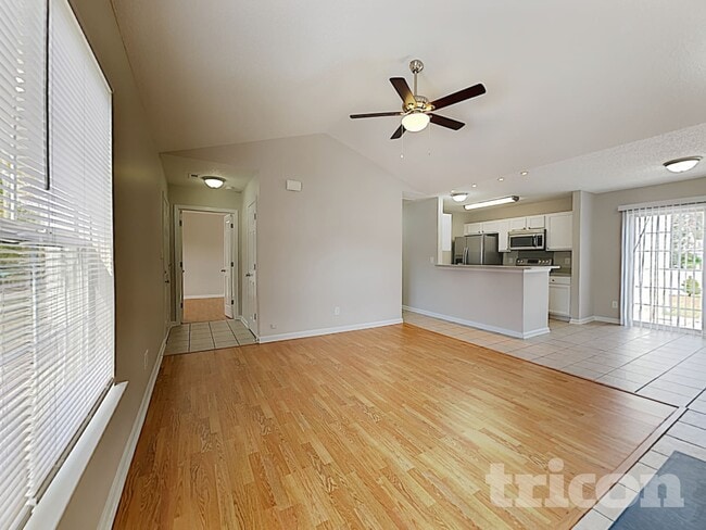 Photo - 107 Everett Park Dr