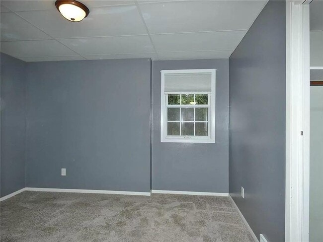 Bedroom 2 Downstairs - 77 Brook Cir Unit 2