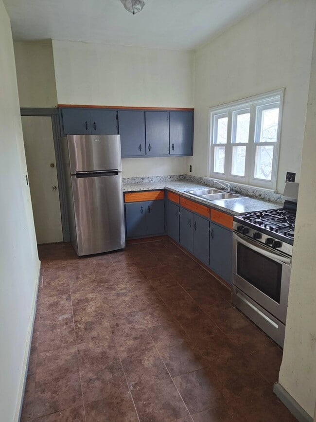 Photo - 118 Winter Ave