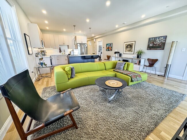 Photo - 40 Waverly St