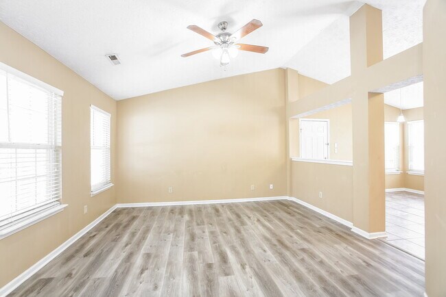 Photo - 8439 Manship Dr