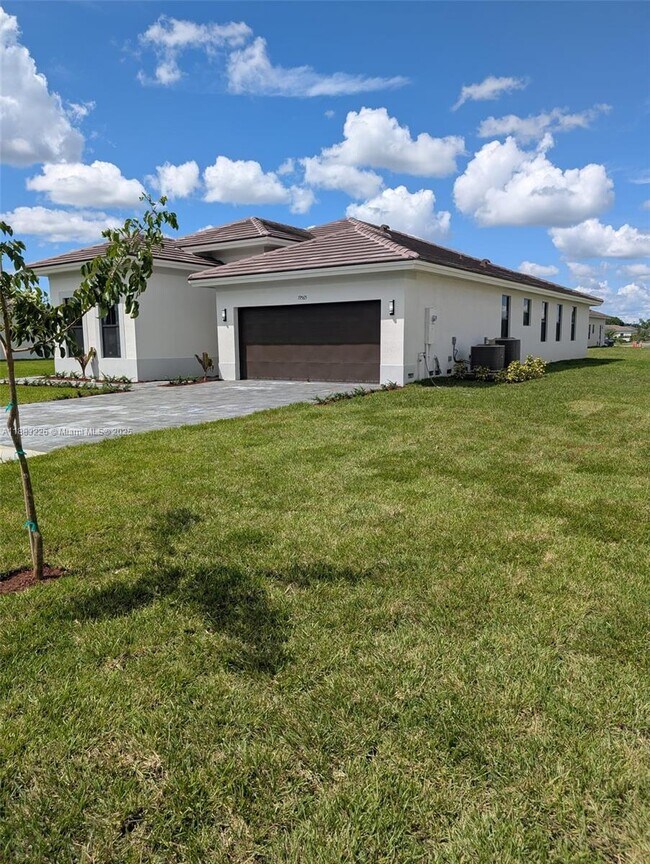 Photo - 19565 SW 325th Ln