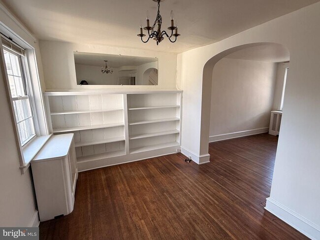 Photo - 3422 Tilden St