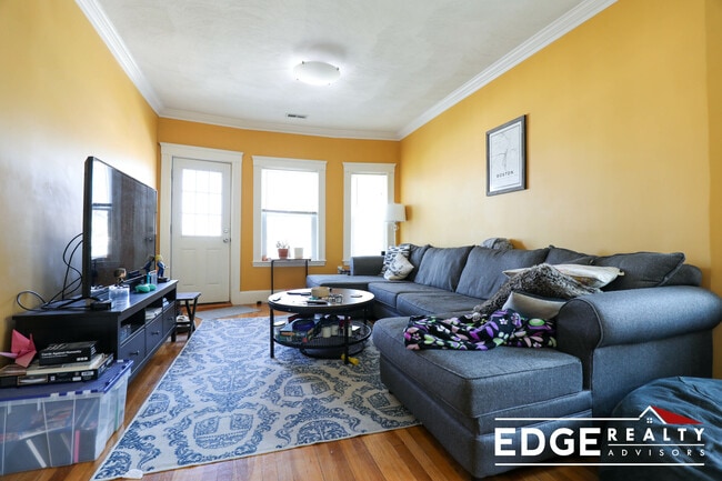 Photo - 148 Langdon Ave Unit 2