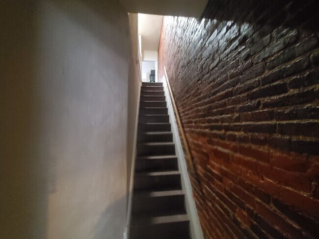 323 N Franklin St Unit 2