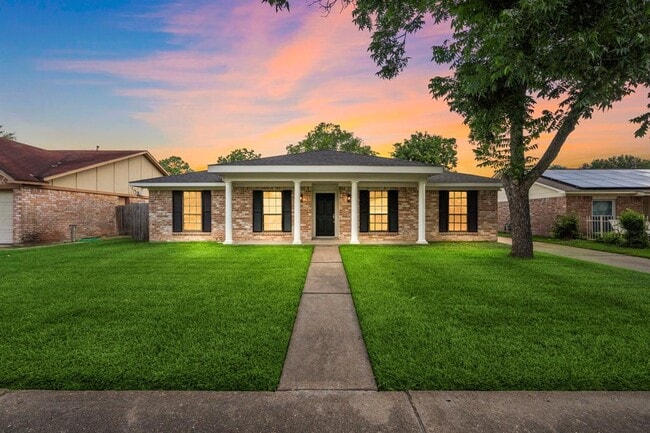 Photo - 11506 Hornbrook Dr House