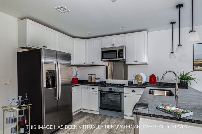 Photo - 7 Hannaford Dr