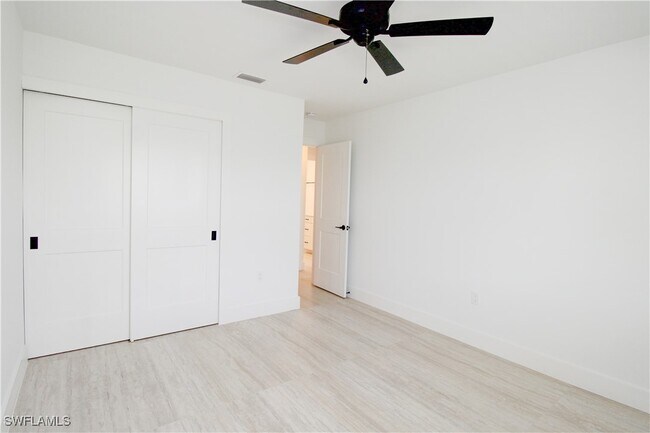 Photo - 1435 Curlew Ave Unit 4