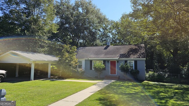 Building Photo - 1306 Davis Ave Rental