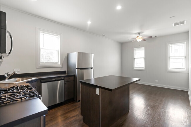 Building Photo - 3123 N California-2F Unit 2F Rental