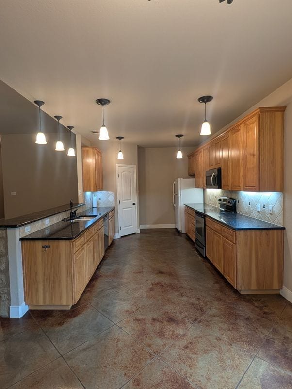 Photo - 178 S Buckhorn Dr