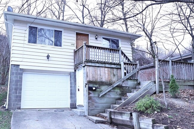 Building Photo - 1702 Leighton Ave