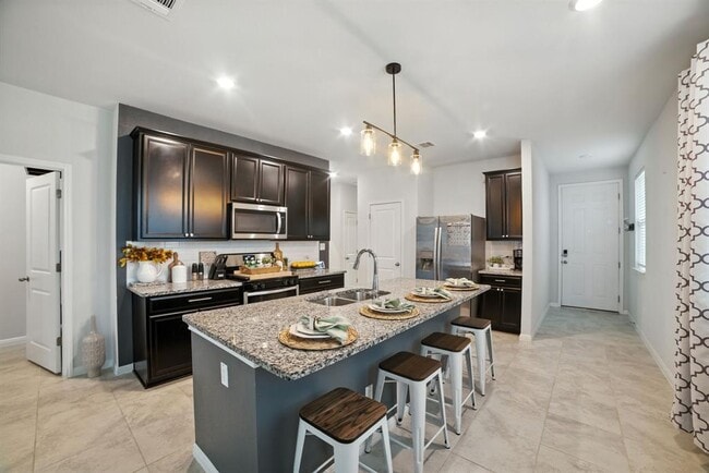 Photo - 324 Mountain Valley St