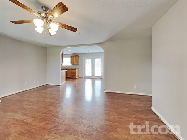 Photo - 1621 Robert Rd