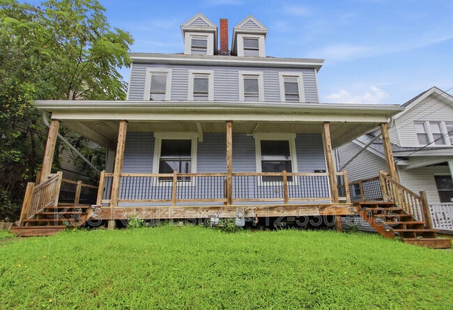 27 E Orchard Ave