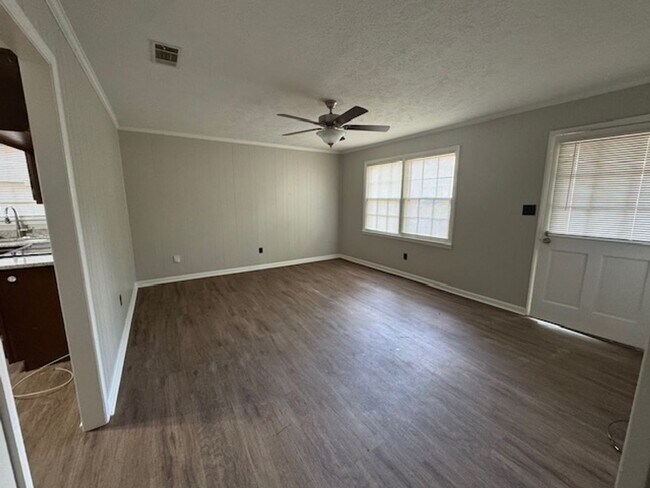 Photo - 204 Bonaventure Dr